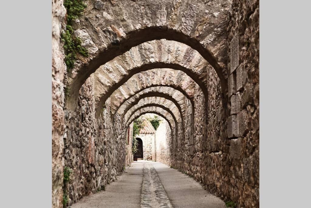 Les Maisons Du Conflent, Maisons Familiales En Pierre Au Coeur Des Remparts فيلفرانش دو كونفلينت المظهر الخارجي الصورة